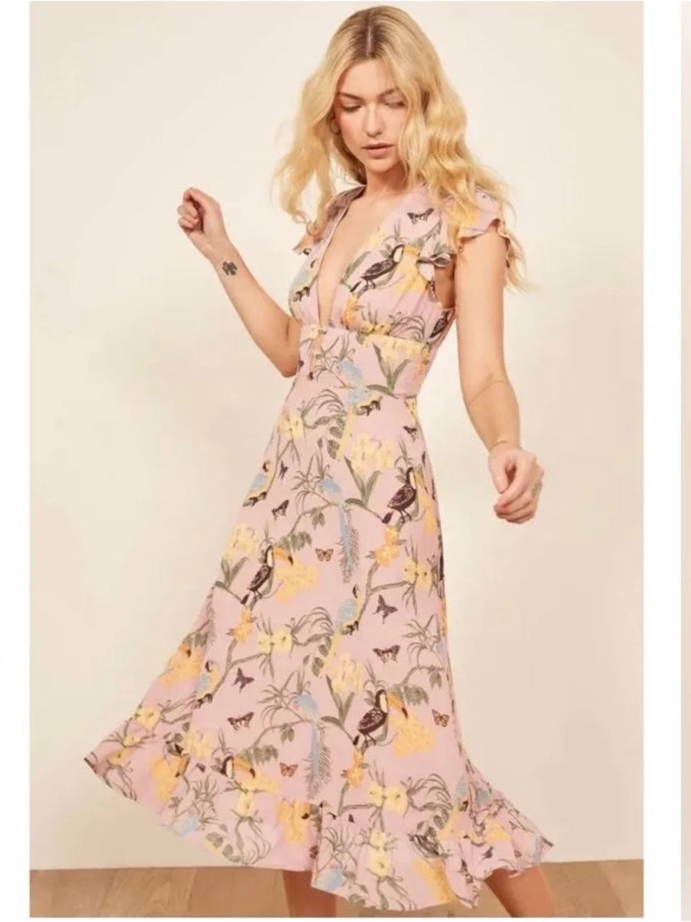 Reformation - Riegan Midi Dress Conga Print With Ruffles Size 6
